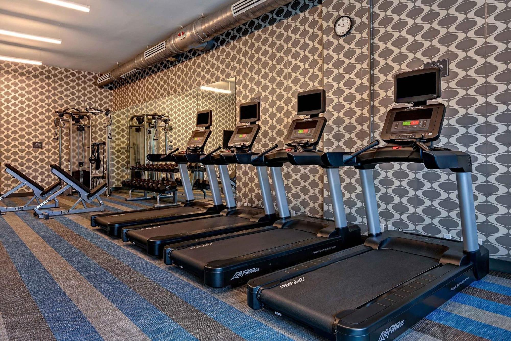 Aloft Mooresville Bagian luar foto