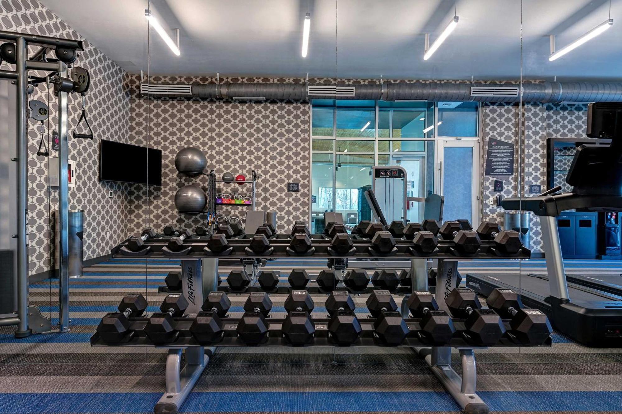 Aloft Mooresville Bagian luar foto