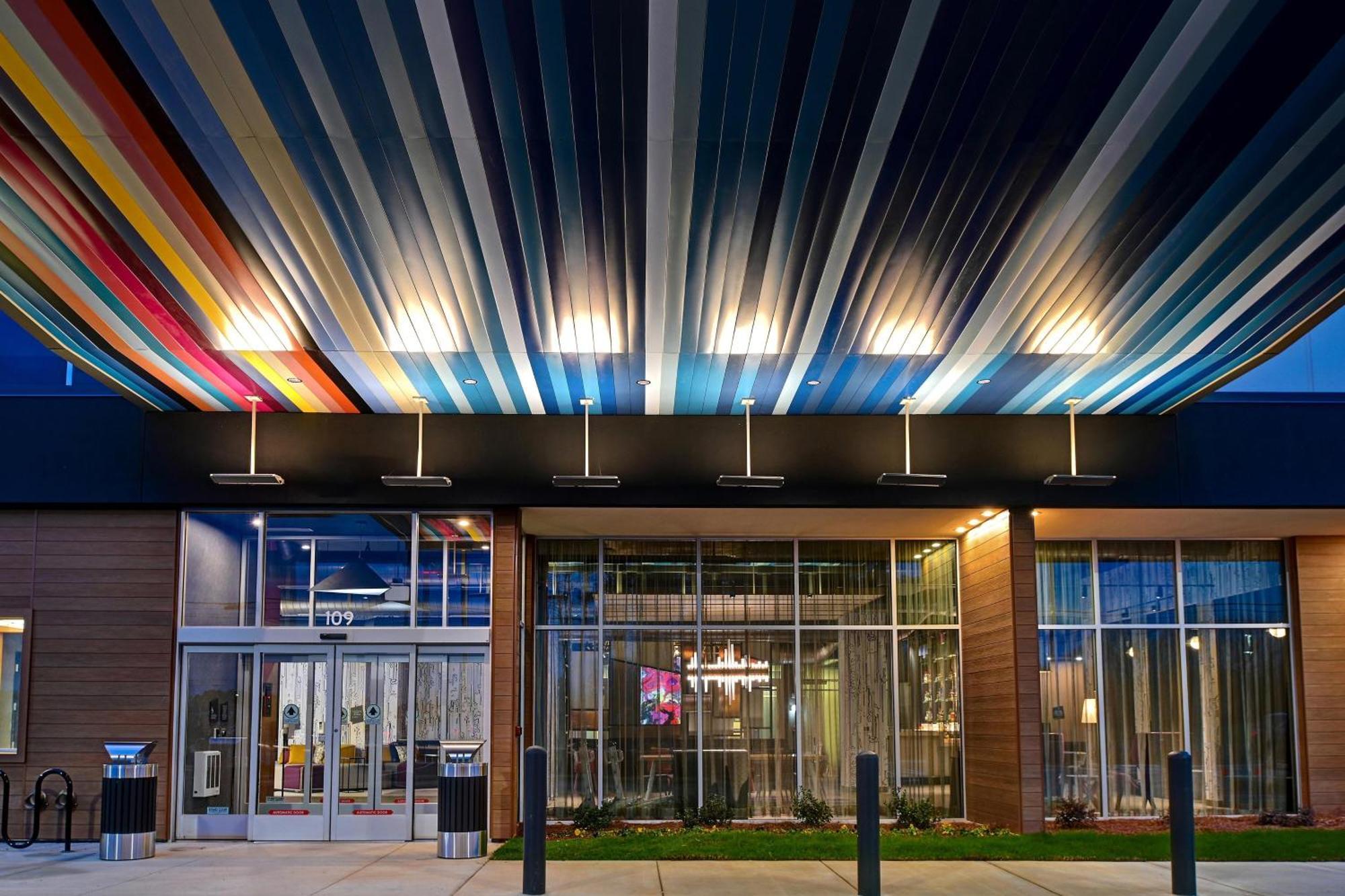 Aloft Mooresville Bagian luar foto