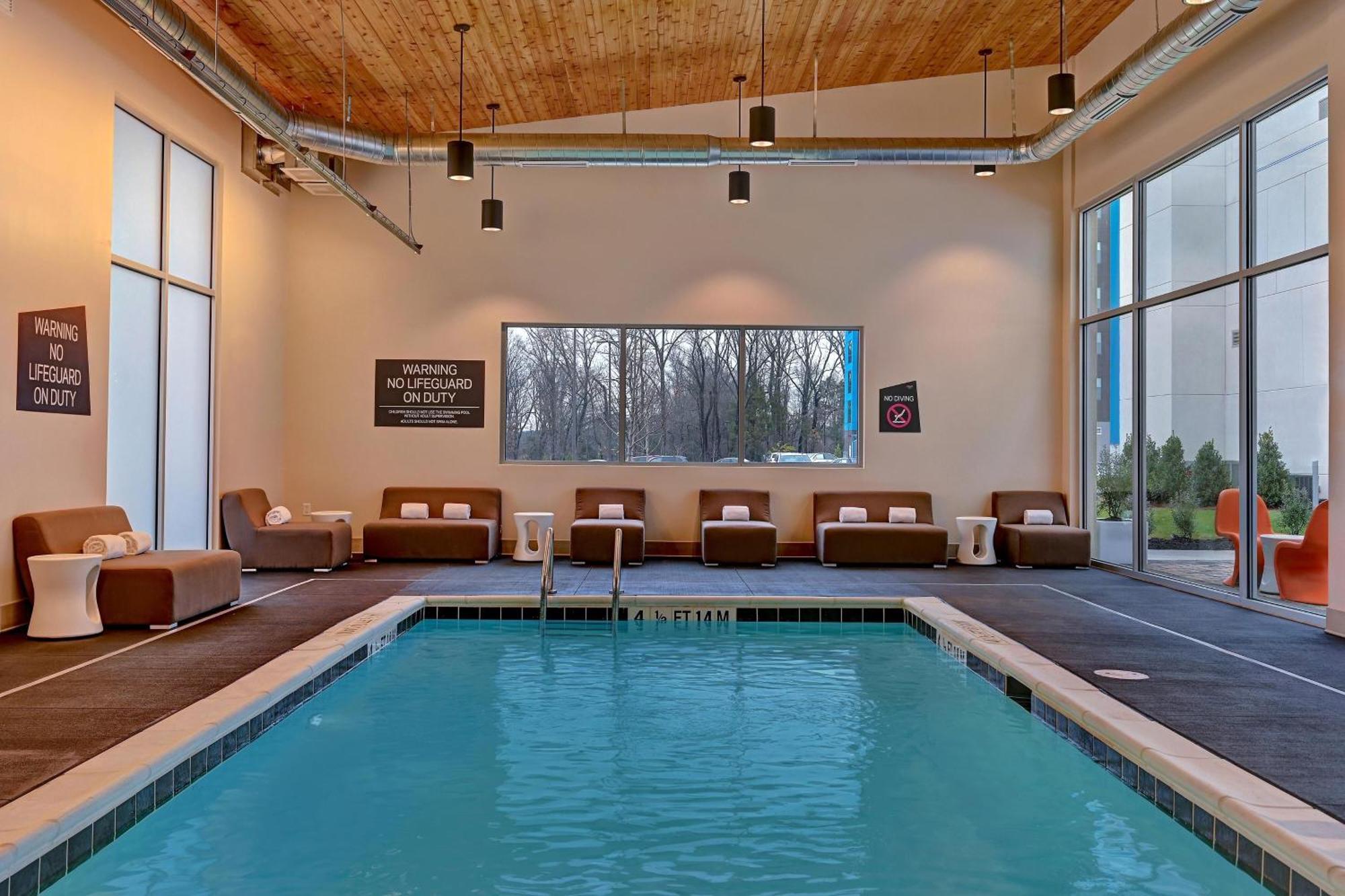 Aloft Mooresville Bagian luar foto